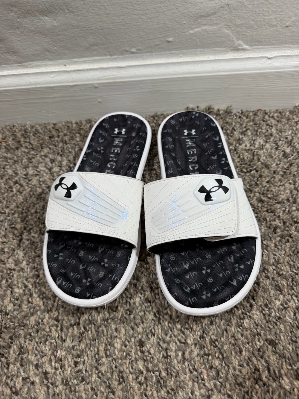 Under Armour Kids White Slide Sandals with Black Footbed and Logo